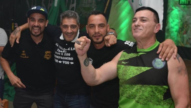 Javier y Martín Peralta Ulman junto a Mauricio Saillén y Pascual Catrambone. Foto: Facebook.