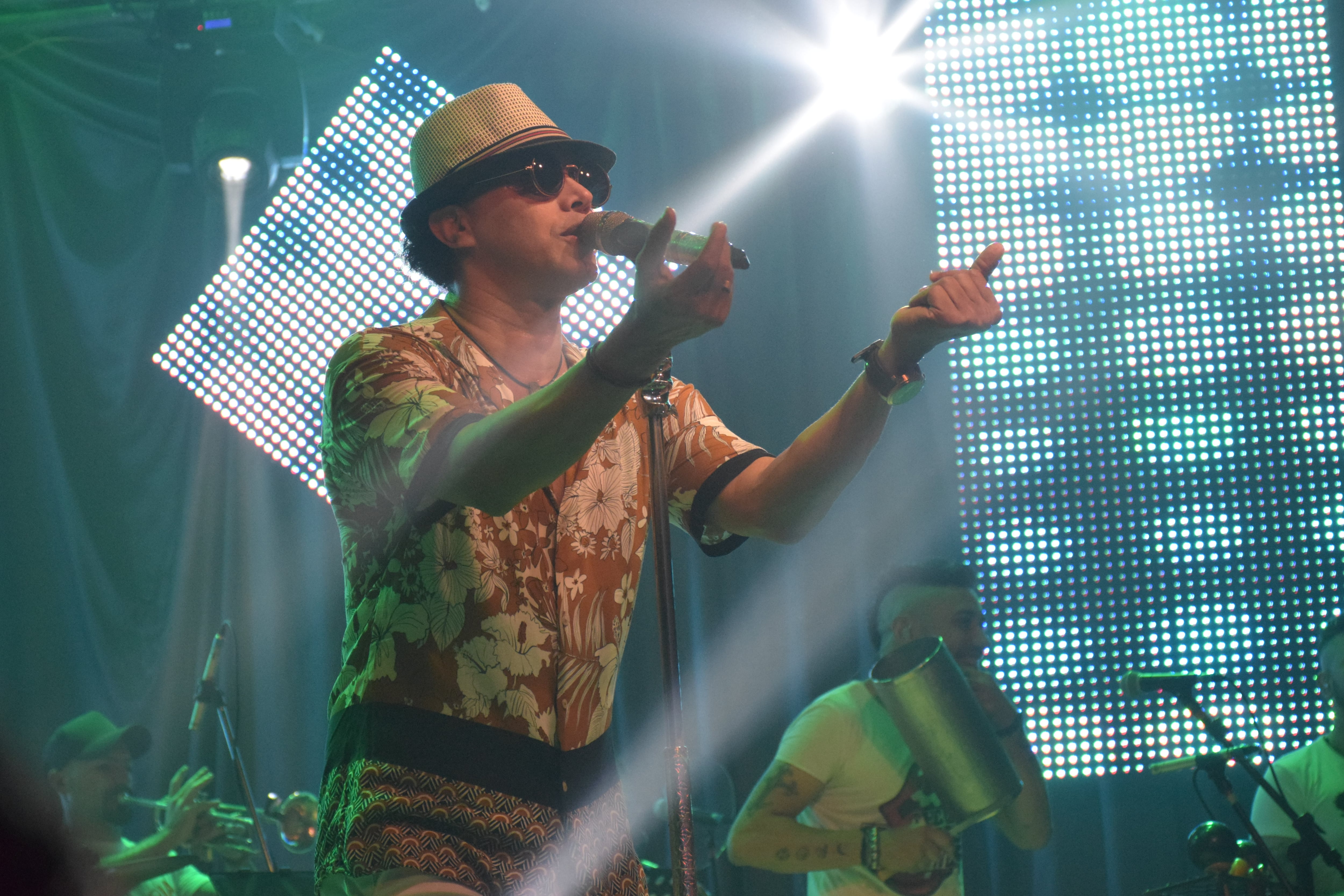 Jean Carlos brilló en otra noche temática para el recuerdo. Foto: Cuarteteando.com