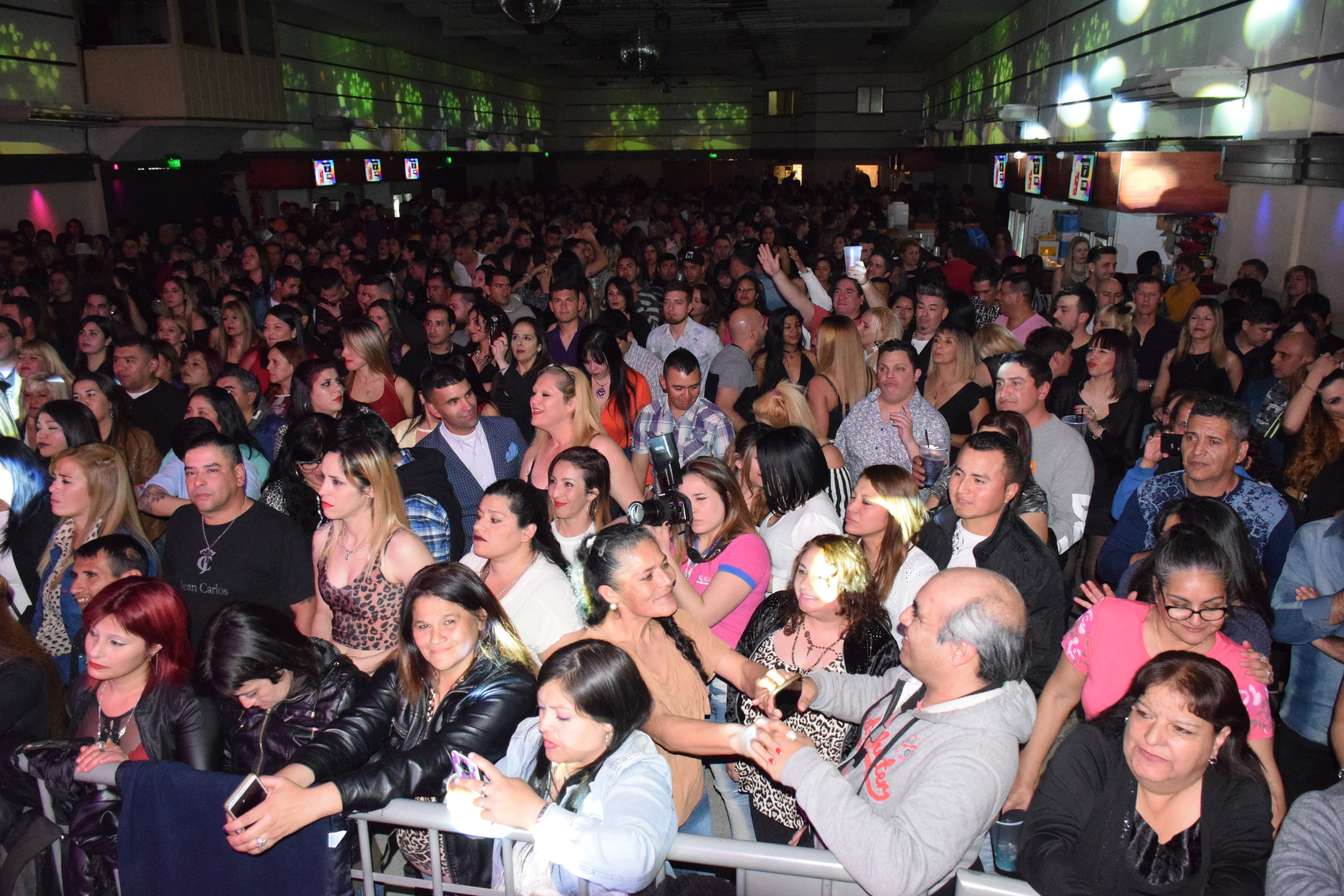 Jean Carlos hizo bailar a todos en la Sala del Rey. / Foto: Fido Cuestas ElDoce.tv