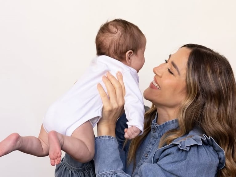 Jimena Barón y su hijo arturo