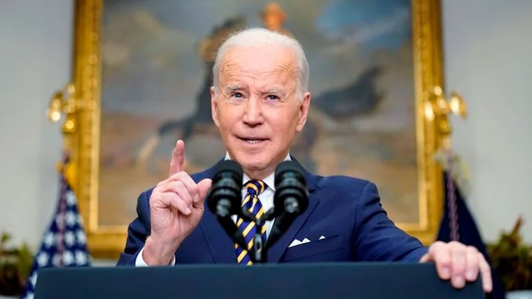 Joe Biden anunció la prohibición de importar petróleo desde Rusia.  (Foto AP)