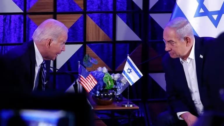 Joe Biden llegó a Israel y brindó una conferencia de prensa.