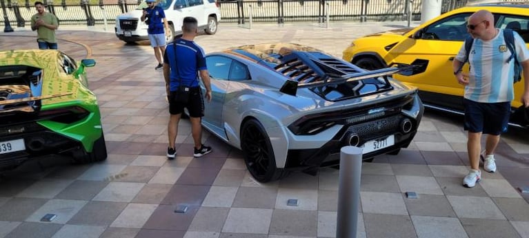 Jorge Cuadrado recorrió la Qatar más lujosa: los deslumbrantes Lamborghinis y Ferraris