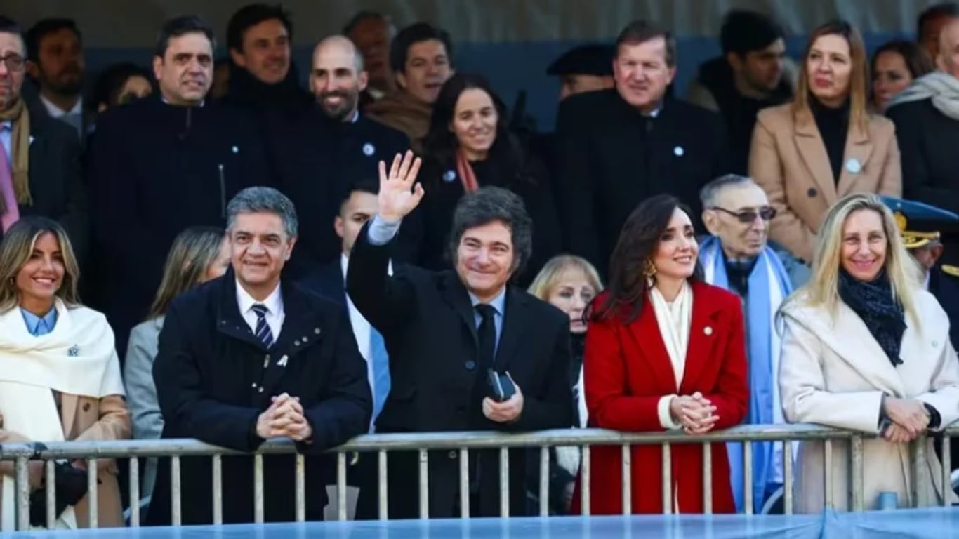 Jorge Macri, Javier Milei, Victoria Villarruel y Karina Milei, en el palco oficial.