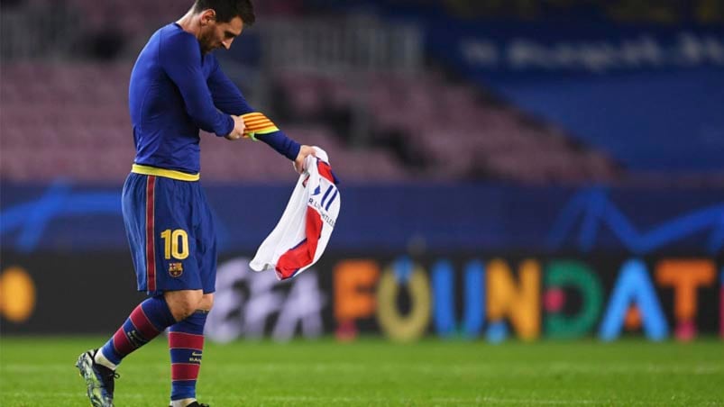 Jorge Messi viajó a París.