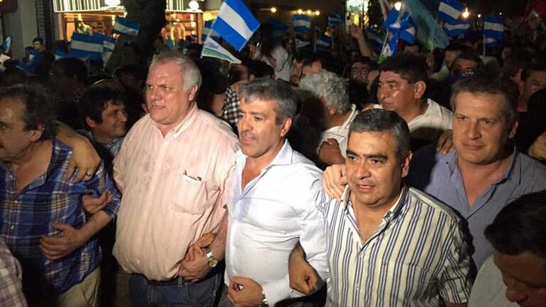 José Cano se sumó a la movilización de los tucumanos.