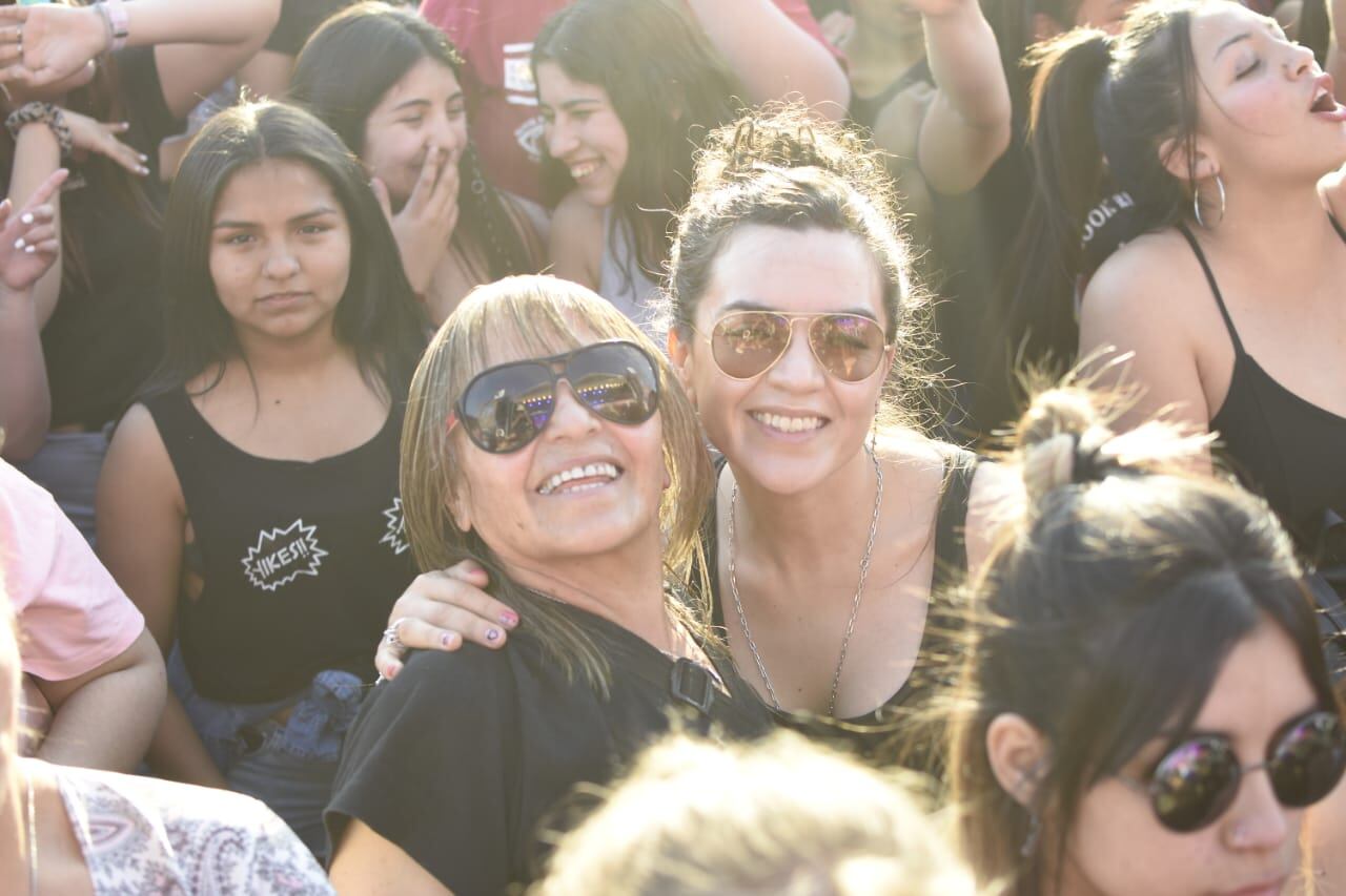 Jóvenes, estudiantes y familias coparon la villa serrana para celebrar su día. Foto: Lucio Casalla/ElDoce.tv