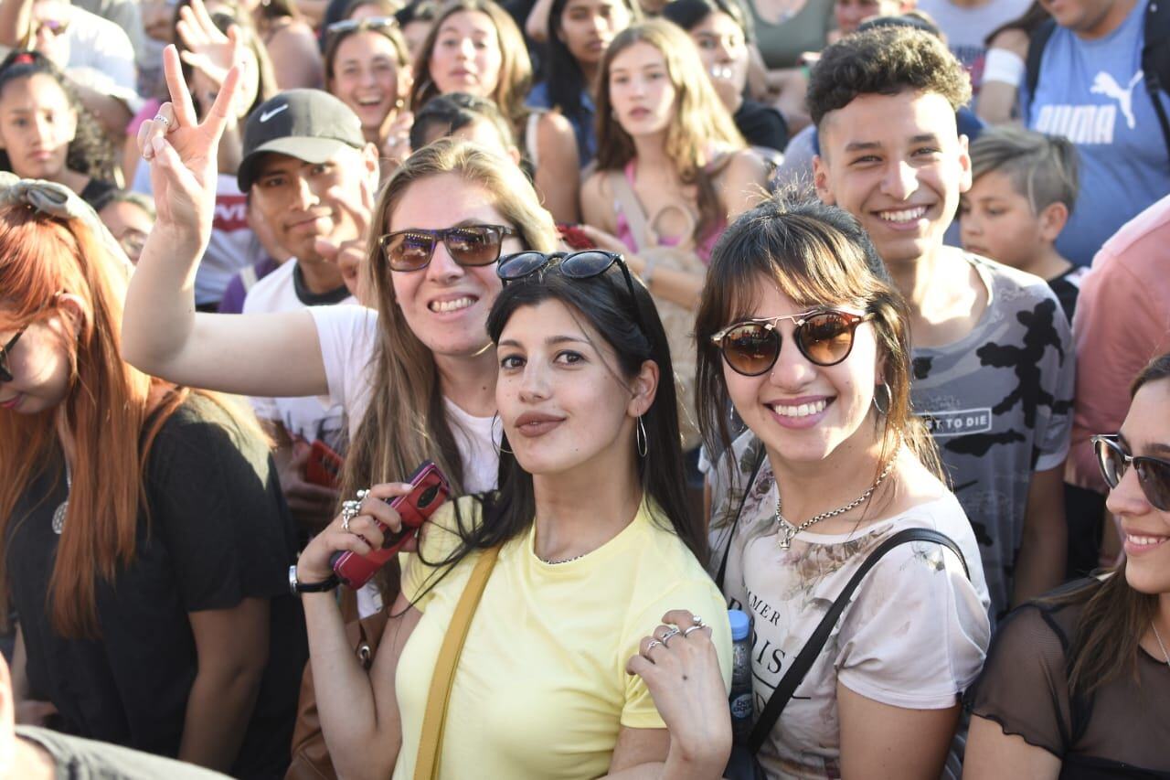 Jóvenes, estudiantes y familias coparon la villa serrana para celebrar su día. Foto: Lucio Casalla/ElDoce.tv