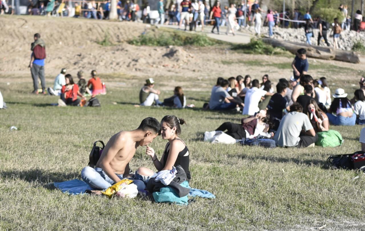 Jóvenes, estudiantes y familias coparon la villa serrana para celebrar su día. Foto: Lucio Casalla/ElDoce.tv