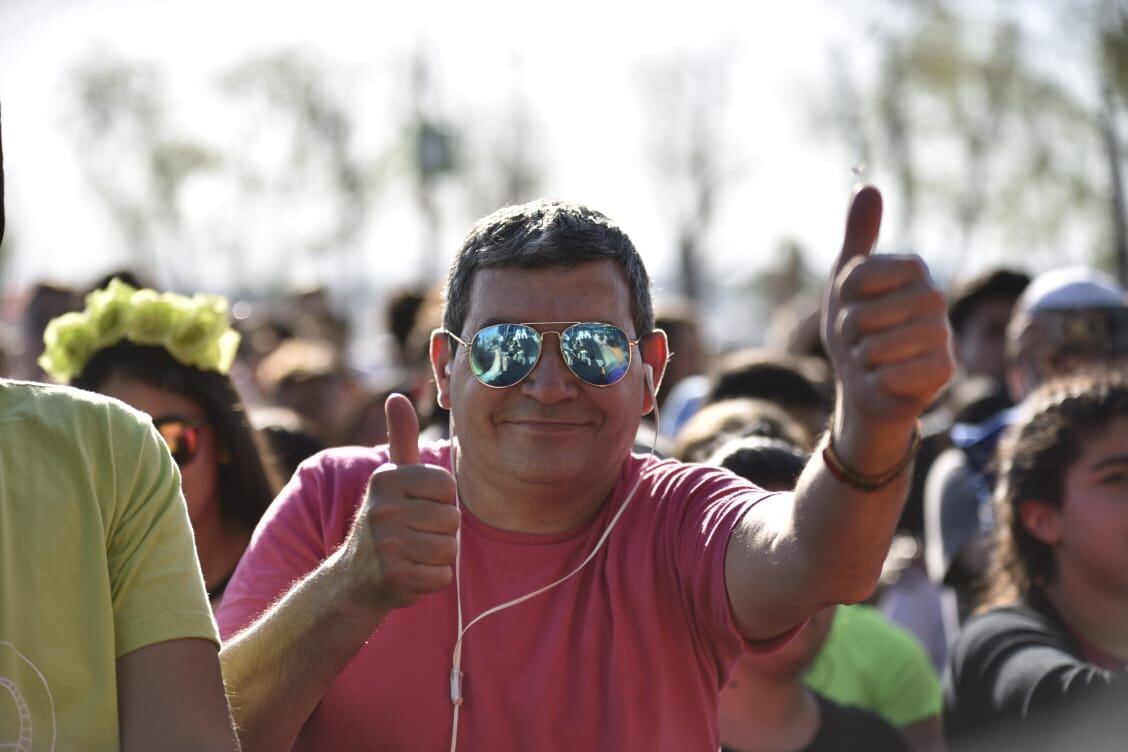 Jóvenes, estudiantes y familias coparon la villa serrana para celebrar su día. Foto: Lucio Casalla/ElDoce.tv