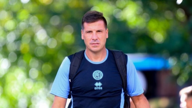 Juan Cruz Real deja de ser el entrenador de Belgrano.