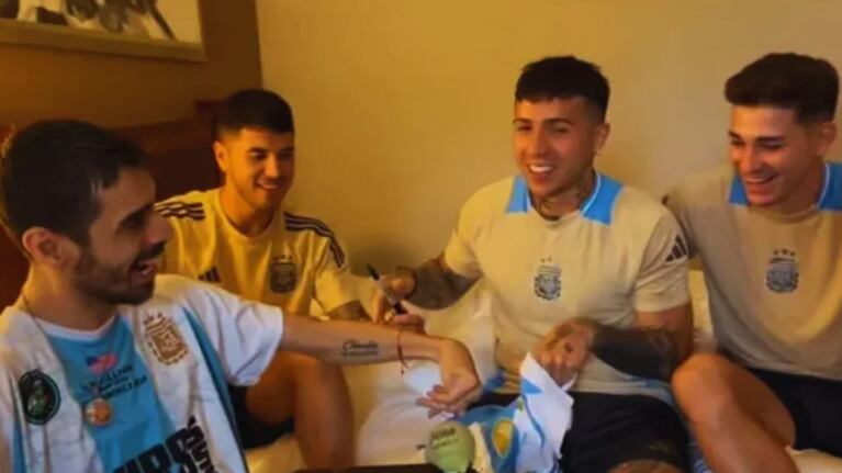 Juan le prometió a los tres exRiver antes de la final de Argentina.
