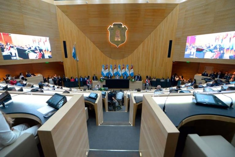 Juan Schiaretti abrió las sesiones legislativas y pidió "una EPEC estatal y eficiente"