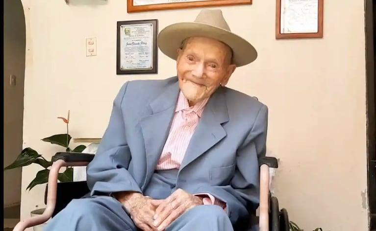 Juan Vicente Pérez Mora iba a cumplir 115 años en mayo. (Foto: gentileza La Nación).