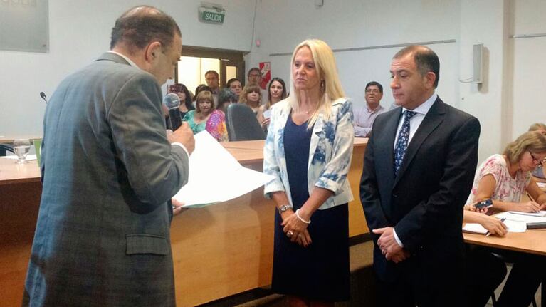 Juez y Villata asumieron como concejales de la ciudad.