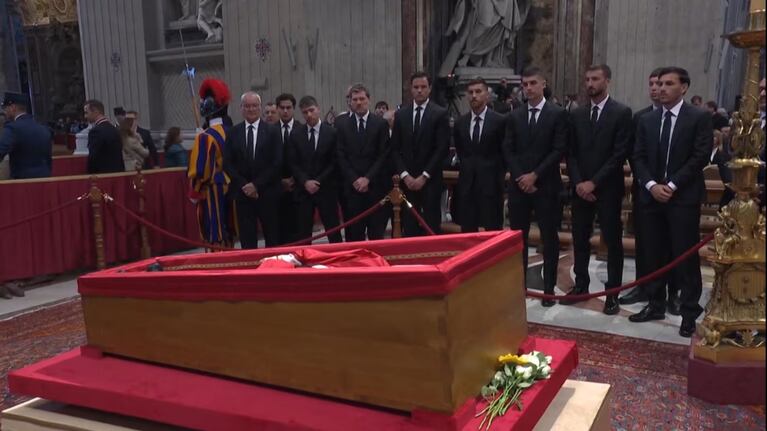Jugadores de la selección despidieron al Papa