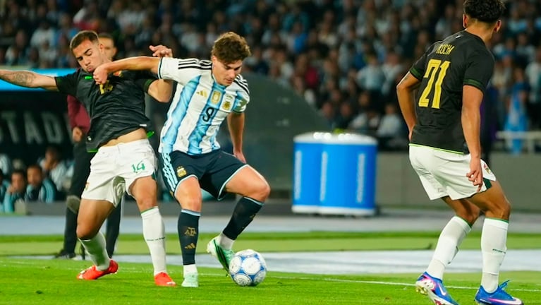 Julián Álvarez con la Selección Argentina en Córdoba. Foto: Lucio Casalla / ElDoce.tv.