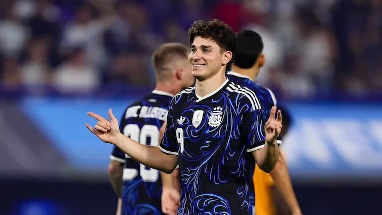 Julián Álvarez en el partido de Argentina Vs Zambia.