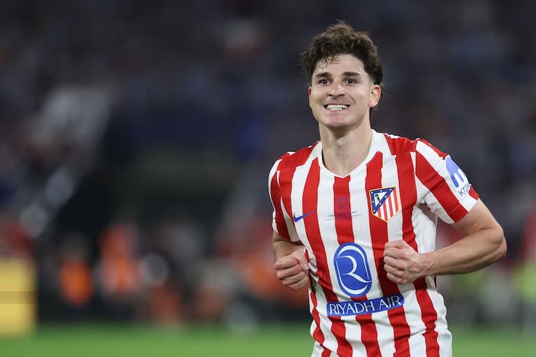 Julián Álvarez expresó su deseo de salir del Atlético de Madrid.