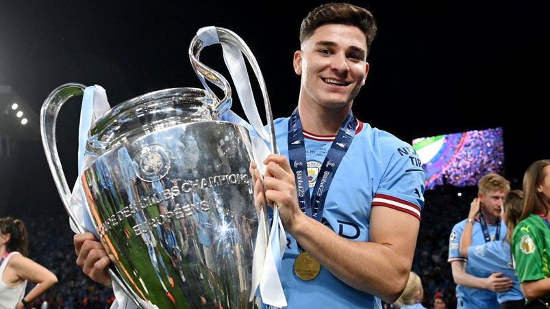 Julián ganó su tercer título con Manchester City. 