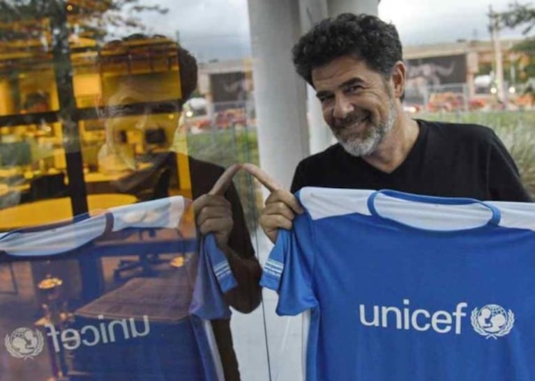 Julián Weich, siempre con la camiseta de UNICEF.
