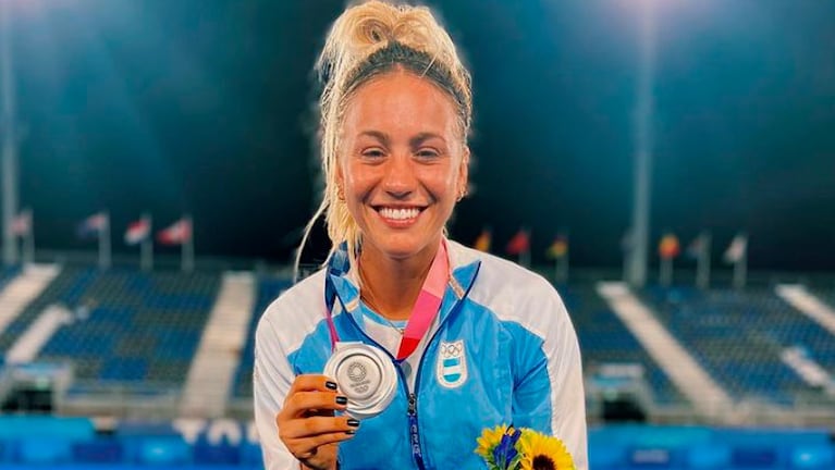 Julieta Jankunas, feliz con la medalla de plata.