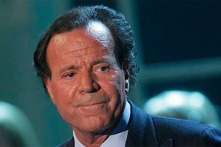 Julio Iglesias.