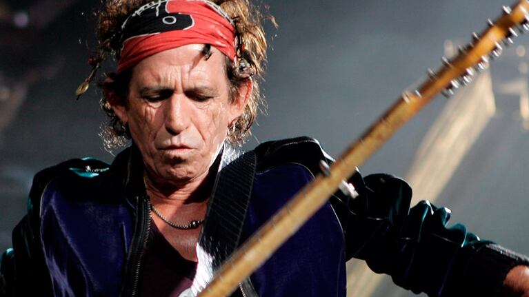 Keith Richards a los 71 años confesó ser adicto a las drogas. Foto: web.