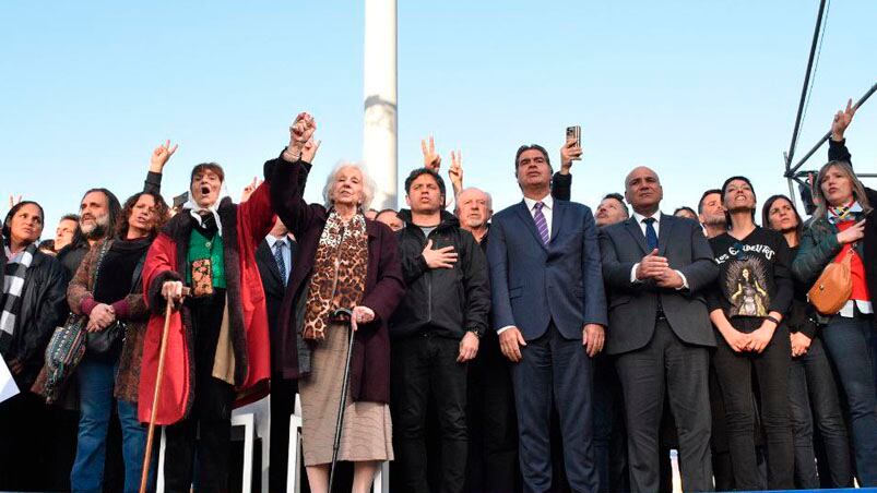 Kicillof durante la marcha de este viernes. 