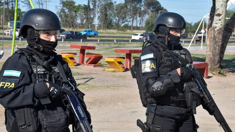 Kilos de cocaína, miles de dosis y una familia completa detenida en Córdoba