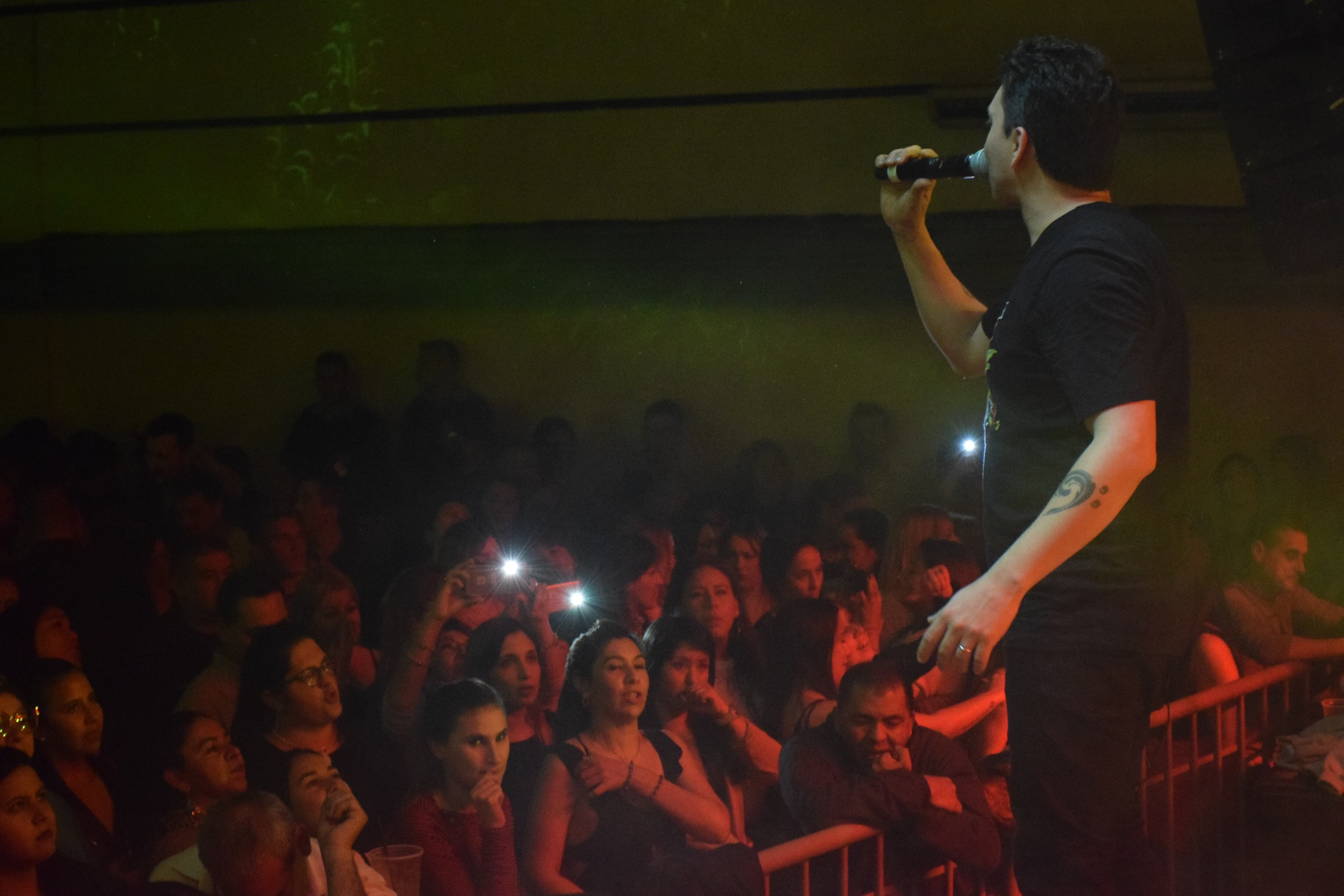 La 21 hizo bailar a todos en la Sala.