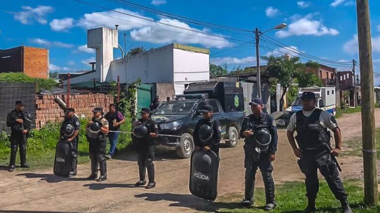 La aberrante escena fue descubierta por los hijos de la mujer.