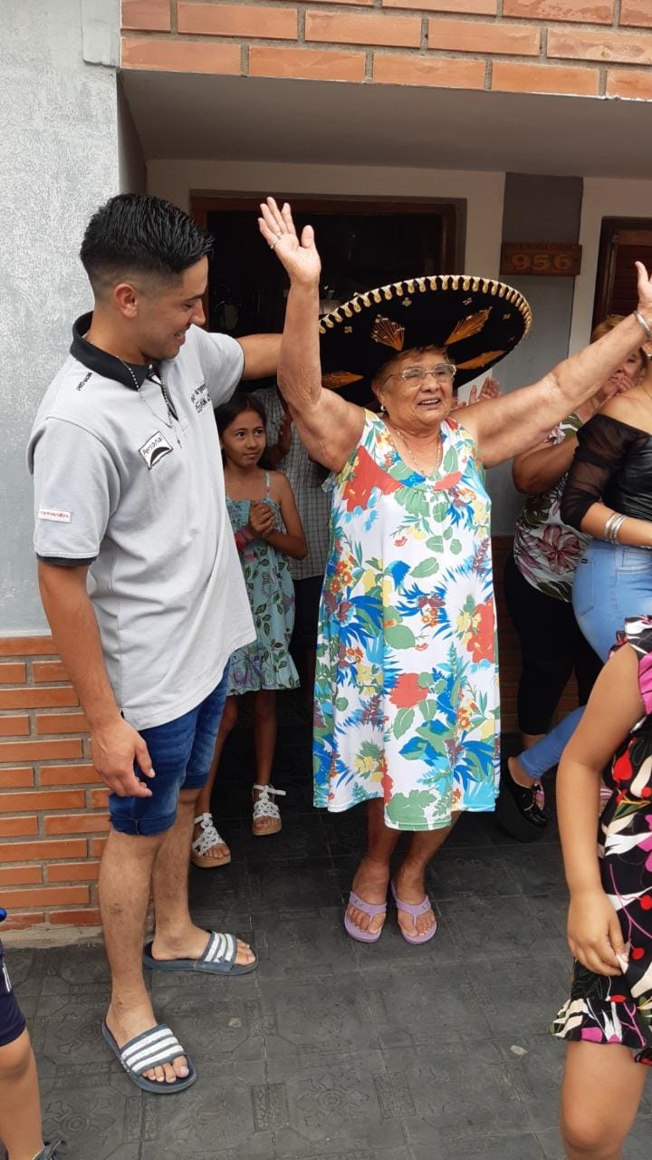 La abuela cuartetera fanática de Nico Sattler