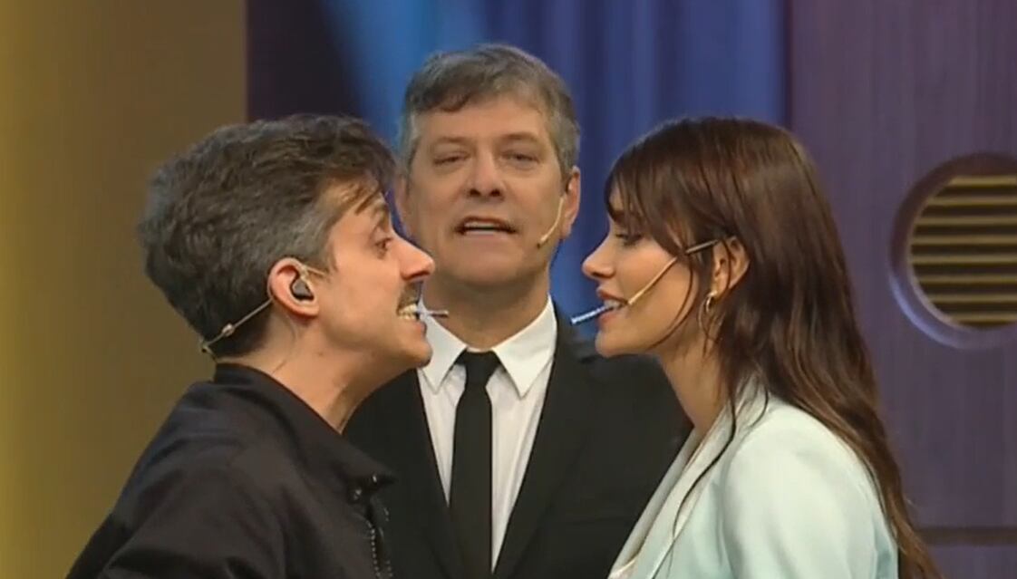 La actriz se sorprendió por completo con un truco de magia.
