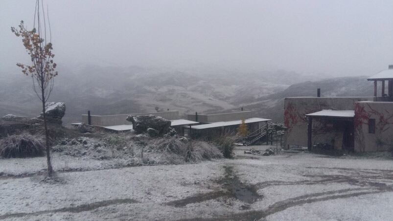 La acumulación de nieve, ya permite ver una hermosa postal blanca. Fotos: Diego Ruvira-Casas Viejas Lodge & Spa