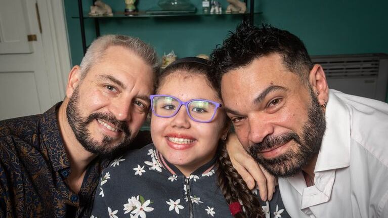 La adopción de una niña que luchó durante 8 años una grave enfermedad.