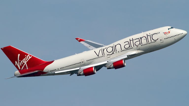 La aerolínea le prohibido a la mujer volar de por vida con ellos.