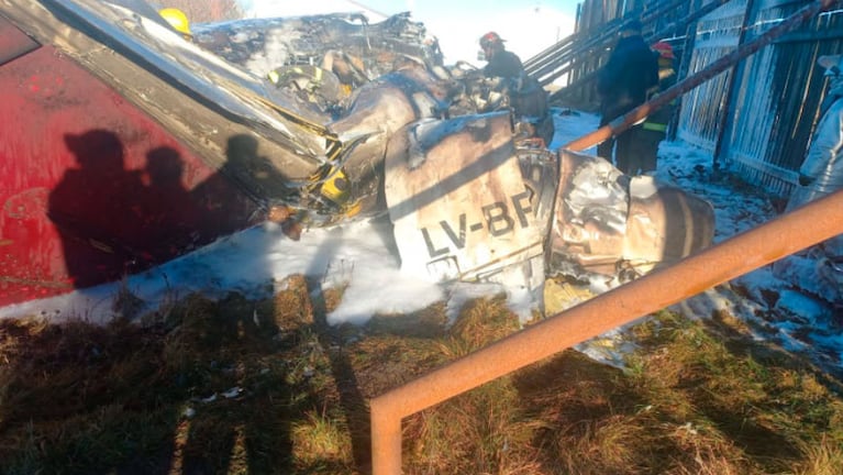 La aeronave después de chocar en el aeropuerto de Río Grande.