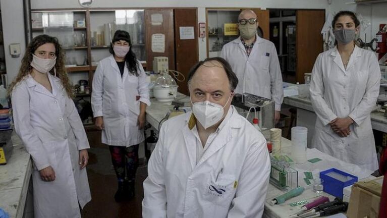 La ANMAT aprobó el test argentino que en cinco minutos detecta coronavirus