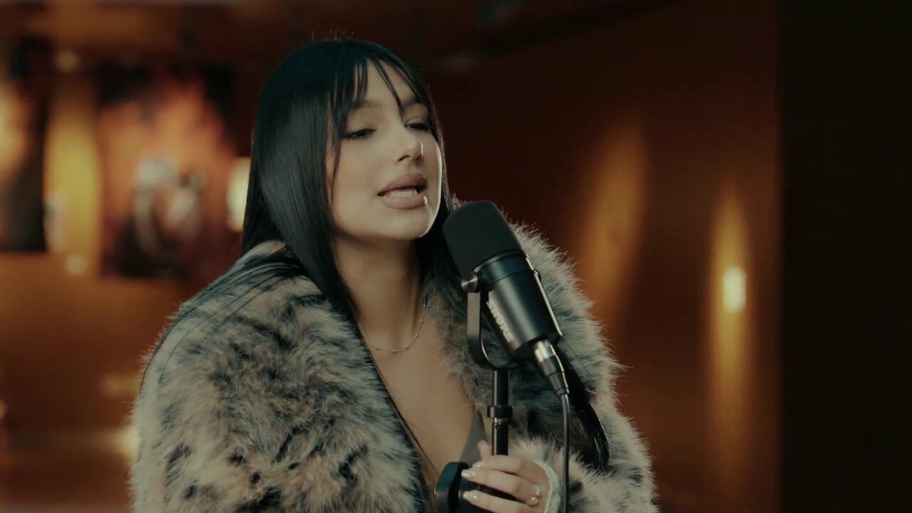 La artista lanzó un nuevo tema con Valentín Vargas