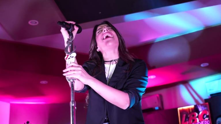 La artista revivió otra canción de su etapa como solista.