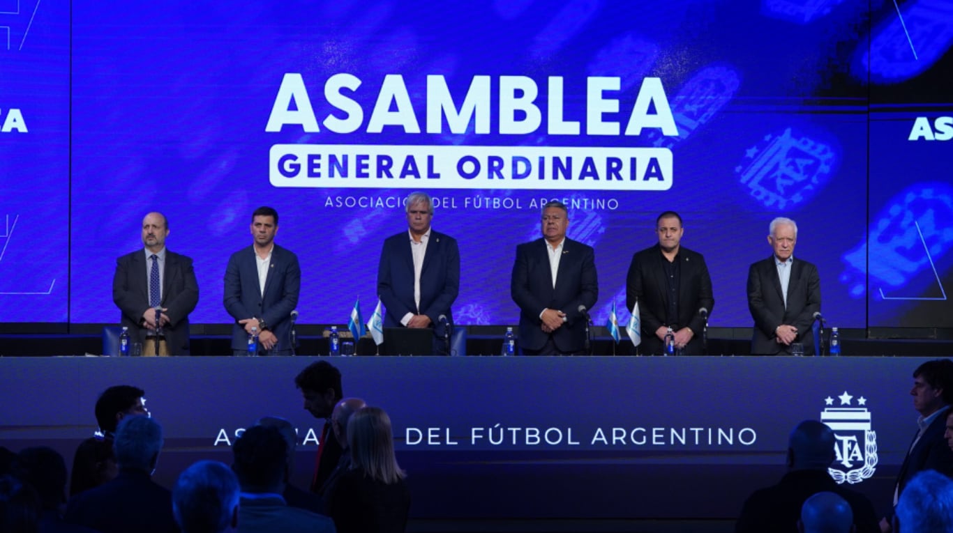 La Asamblea de AFA aprobó la reelección de Tapia hasta 2028. (Foto: AFA)