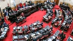 La asamblea legislativa durante el debate. 