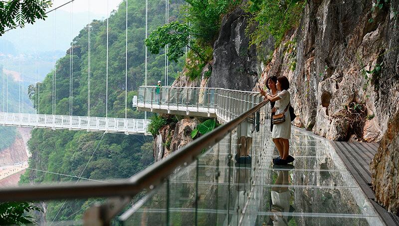 La atracción tiene una longitud de 632 metros y se ubica en el distrito de Moc Chau (Vietnam).