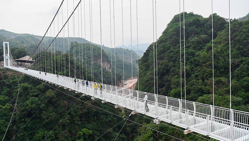 La atracción tiene una longitud de 632 metros y se ubica en el distrito de Moc Chau (Vietnam).