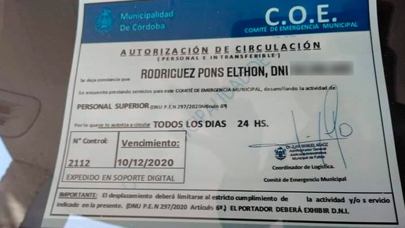 La autorización para circular es falsa, según señalaron desde la Municipalidad de Córdoba.