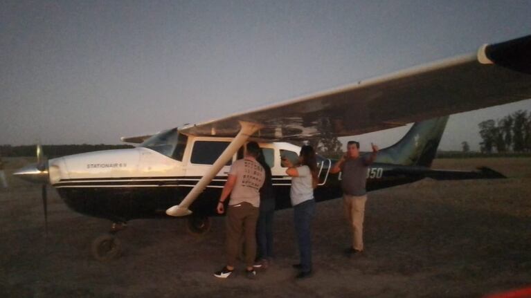 La avioneta fue encontrada abandonada en un campo cerca de Rosario.