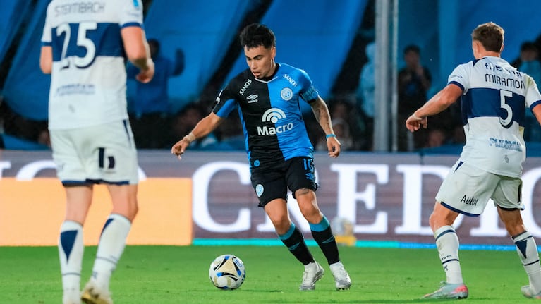 La B cayó con el Lobo y definirá ante Sarmiento el pase a octavos de final del Apertura.