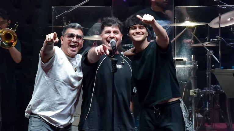 La banda anticipó el festejo de su 25° aniversario.