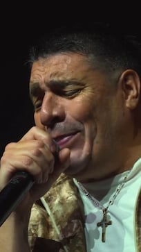 La Banda de Carlitos apostó por lo inédito y presentó “Seremos amantes”